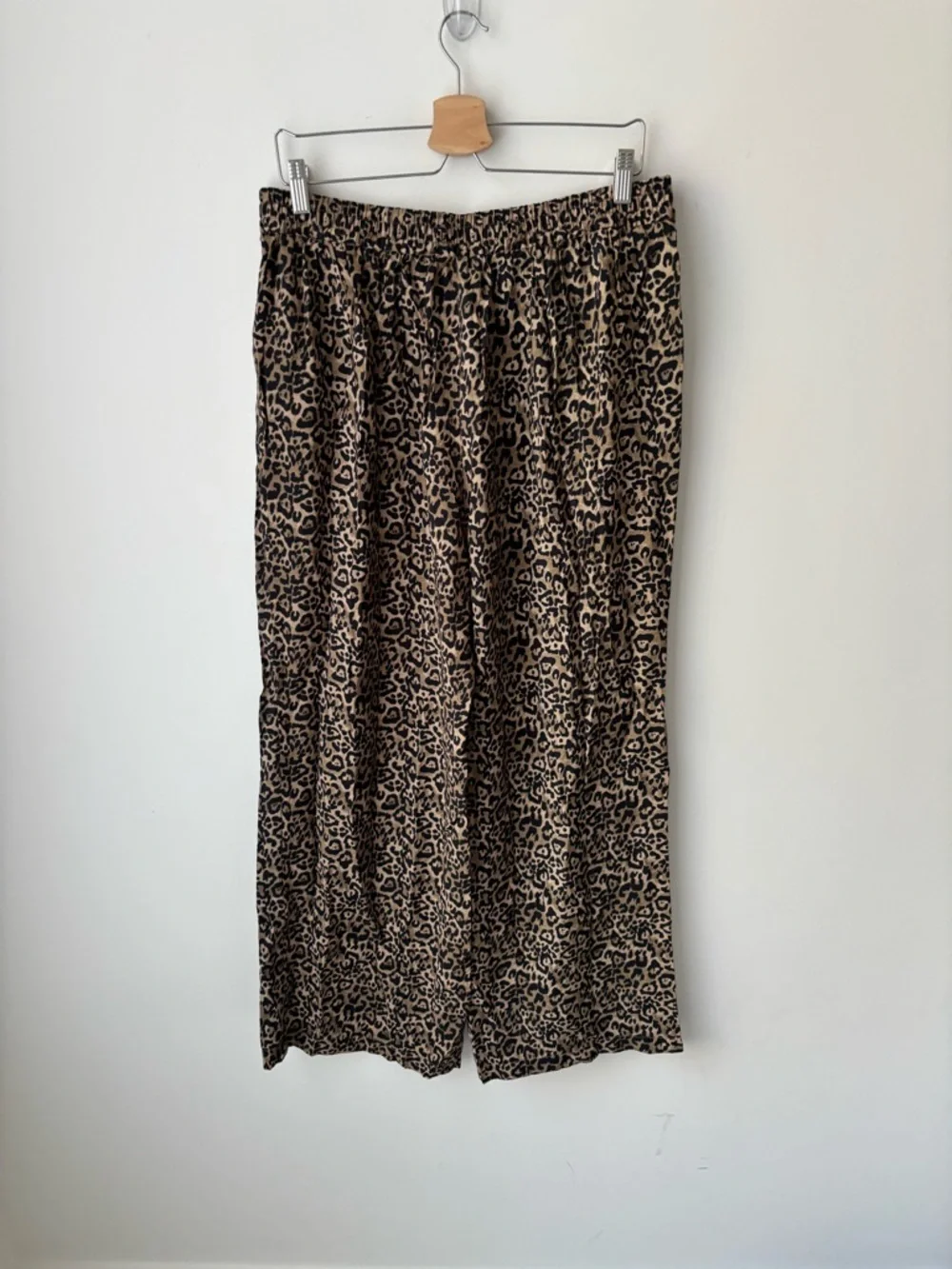 Joe Fresh Leopard Print Wide Leg Pants | High Rise Animal Print Chic - Picture 5 of 8